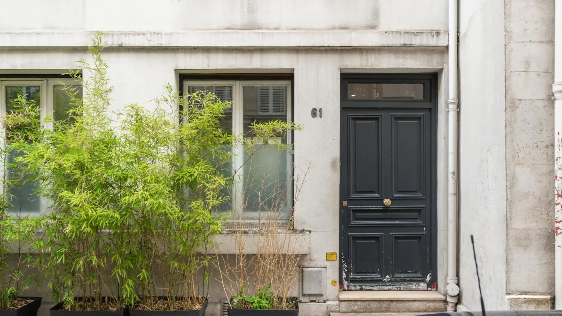 A Cosy Near Trocadero Apartment Paris